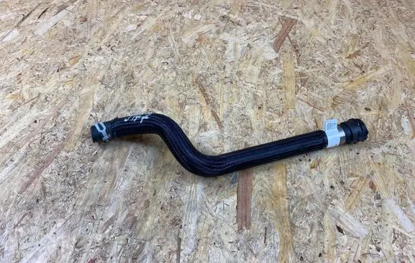 Land Rover Range Rover Sport L461 Engine coolant pipe/hose M8E28C481BE