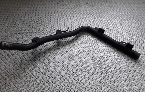 Land Rover Discovery Engine coolant pipe/hose