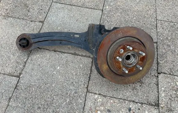 Volvo V40 Cross country Rear wheel hub 31360697