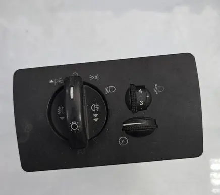 Ford Mondeo Mk III Light switch 1S7T13A024AB