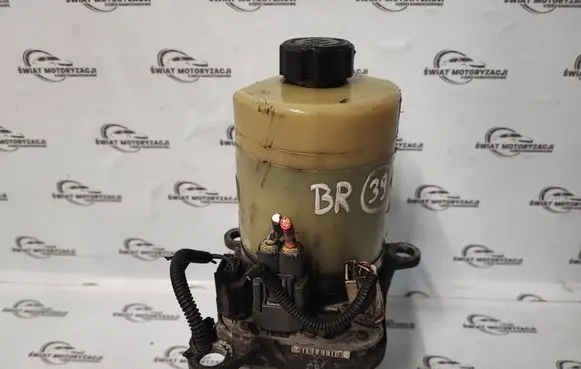 Ford Focus C-MAX Power steering pump 4M513K514CA 104-0085-011-094F