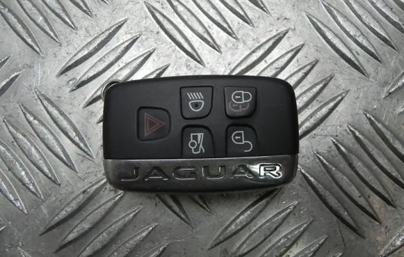Jaguar XF Ignition key/card EW9315K601BC M4184