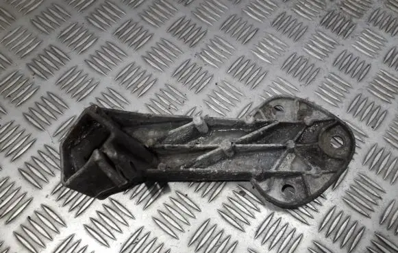 Mercedes-Benz A W168 Engine mounting bracket 1686280331