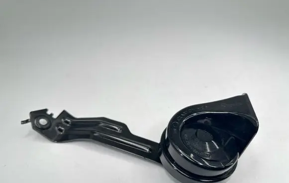 Peugeot 2008 II Horn signal 9827213580