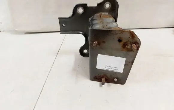 Nissan Qashqai Rear bumper shock impact absorber/damper 