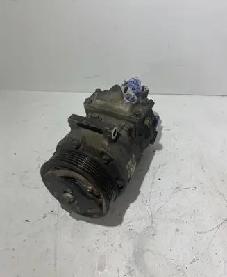 Volkswagen Touran I Air conditioning (A/C) compressor (pump) 1K0820803S R134A8680P 016546036B4
