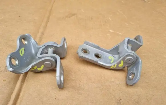 Front door hinge set