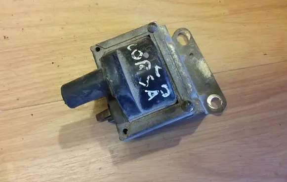 Opel Corsa B High voltage ignition coil 90449739
