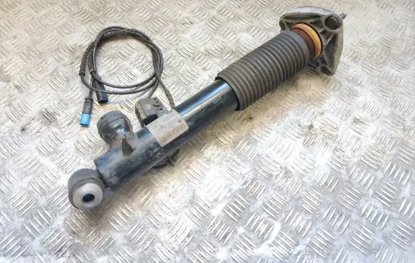 BMW X6 F16 Rear shock absorber/damper 6875087