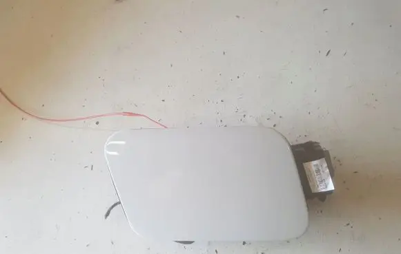 Audi Q2 - Fuel tank cap 