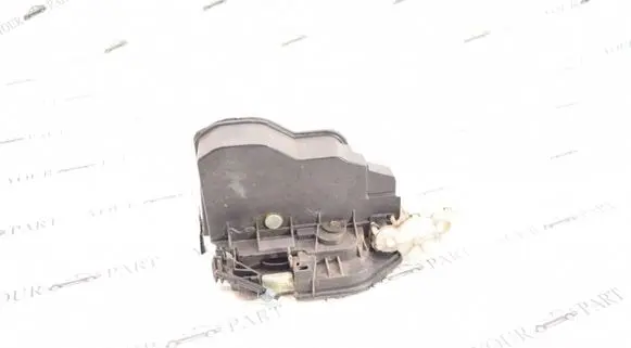 BMW X3 F25 Front door lock 7283627