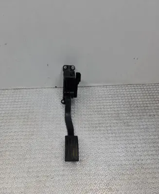 Ford Focus C-MAX Accelerator throttle pedal 3M519F836AH 6PV00864136