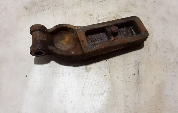 Renault Mascott Lower shock absorber bracket 5010537109