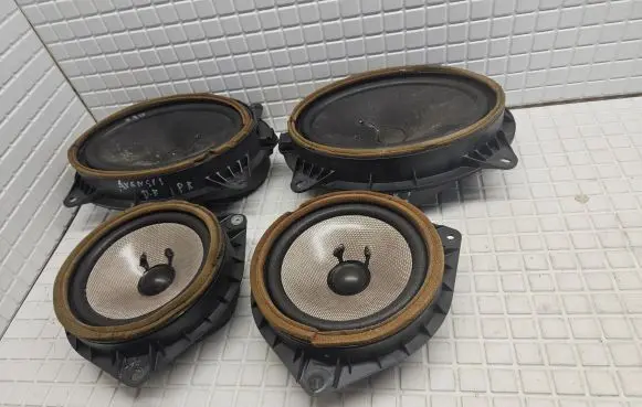 Toyota Avensis T270 Audio system kit 