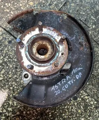 Opel Astra J Front wheel hub