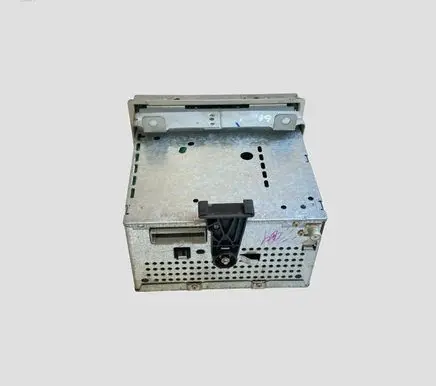 Ford Fusion Radio/CD/DVD/GPS head unit 4S6118C815AA 10R020451 020451