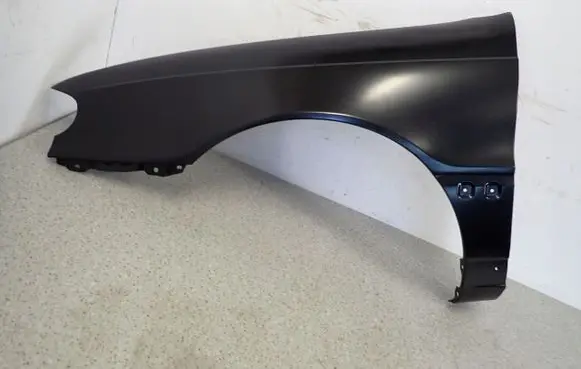 Hyundai Lantra I Fender 