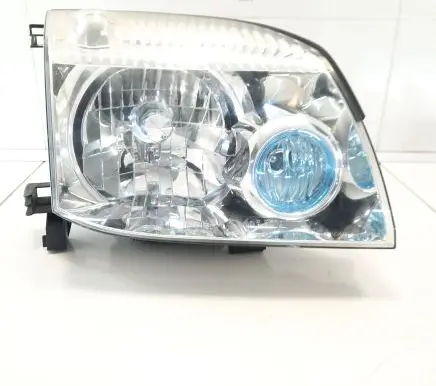 Nissan X-Trail T30 Headlight/headlamp