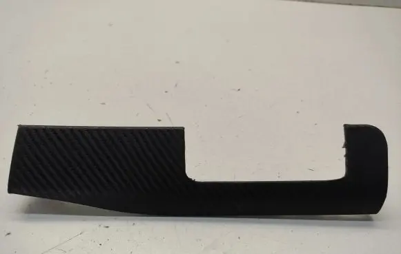 Dashboard glove box trim