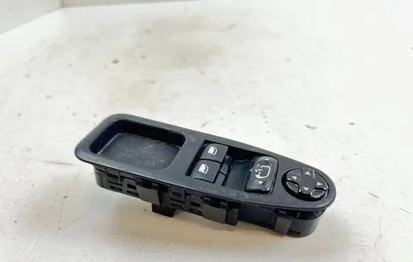 Skoda Superb B6 (3T) Electric window control switch 9T0867197 3T0959565A