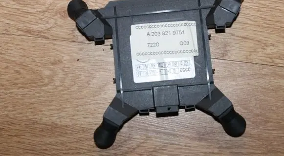 Mercedes-Benz C W203 Alarm movement detector/sensor a2038219751