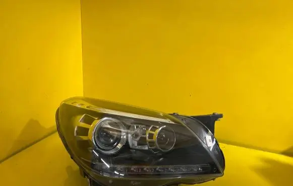 Mercedes-Benz SLK R172 Headlight/headlamp A1728202659