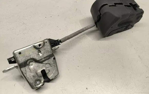 Mercedes-Benz Vito Viano W447 Tailgate/trunk/boot lock/catch/latch A2047500060