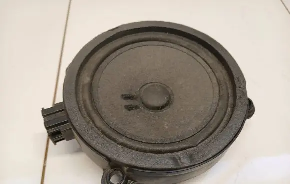 Volkswagen Crafter Front door speaker A9068270060 ZGS00332111 7297241028