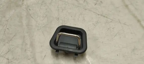 Volvo XC60 Tie down hook / loop 