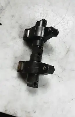 Skoda Superb B5 (3U) Camshaft 038443H