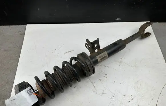 BMW 5 F10 F11 Front shock absorber with coil spring 6797767 105413
