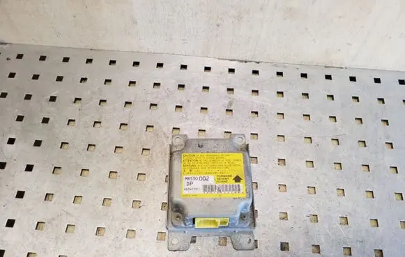 Mitsubishi Pajero Sport I Airbag control unit/module MR530002 X6T41781