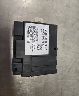 Mercedes-Benz GLC X253 C253 Fuel injection pump control unit/module A0009007813 A0009013806 170085229629E