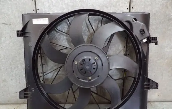 Jeep Grand Cherokee Electric radiator cooling fan 52014528AC
