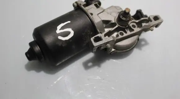 Toyota Avensis T250 Rear window wiper motor 8511005060