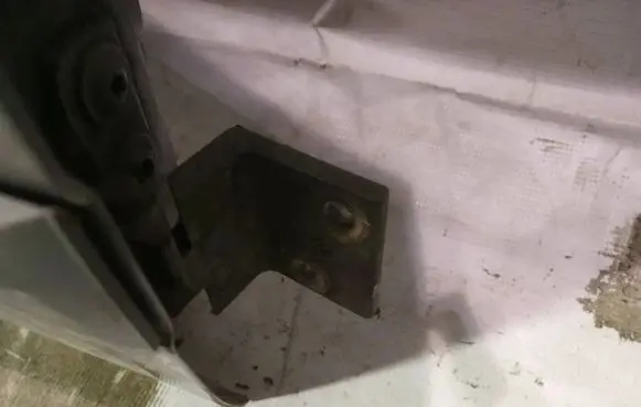 Peugeot 406 Front door upper hinge