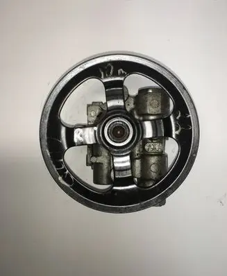 Mitsubishi Outlander Power steering pump 04270769