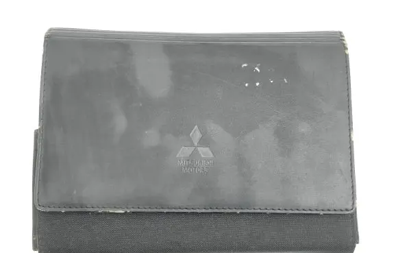 Mitsubishi Outlander Owners service history hand book 