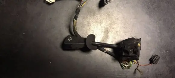 BMW 7 E32 Indicator stalk 1382870