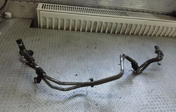 Power steering hose/pipe/line