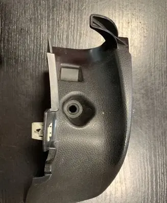 Rear/tail light trim molding