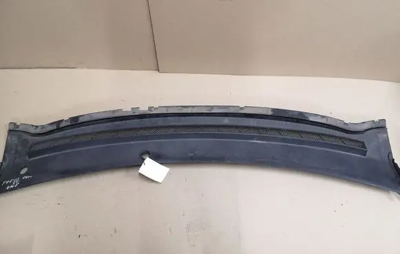 Ford Focus Wiper trim 4M51A02216