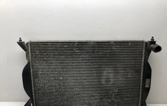 Audi A4 S4 B6 8E 8H Coolant radiator 8E0121251A
