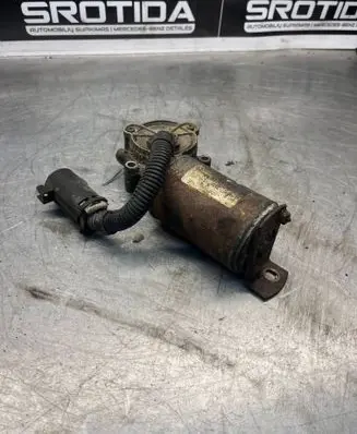 Mercedes-Benz ML W163 Gearbox-reducer motor A1635400588