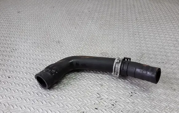 Mercedes-Benz E W210 Engine coolant pipe/hose