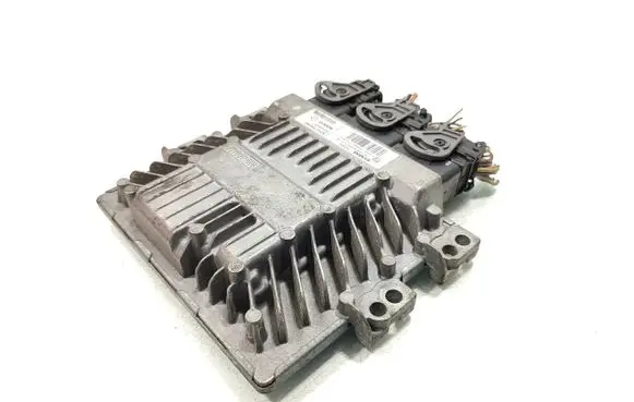 Renault Scenic II - Grand scenic II Engine control unit/module 8200766462 8200592611 S122326111A
