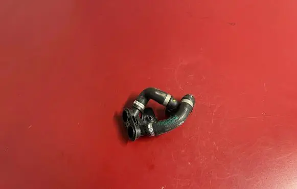 BMW X6 G06 Engine coolant pipe/hose 8780517 61218780517