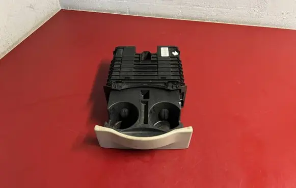 Chrysler Town u0026 Country V Cup holder front 1PE37BD1AB