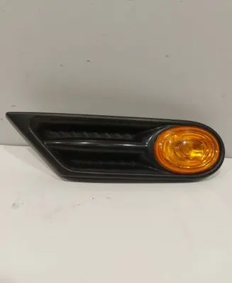 Mini One - Cooper Coupe R56 Front fender indicator light 7260202 7260206 7260264