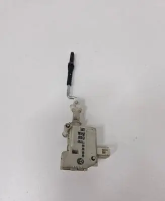 Volkswagen Touran I Central locking motor 1T0810773 3B0959782